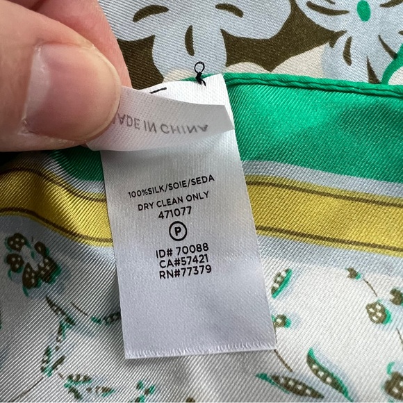 Ann Taylor Green and Yellow Scarf - Picture 6 of 7